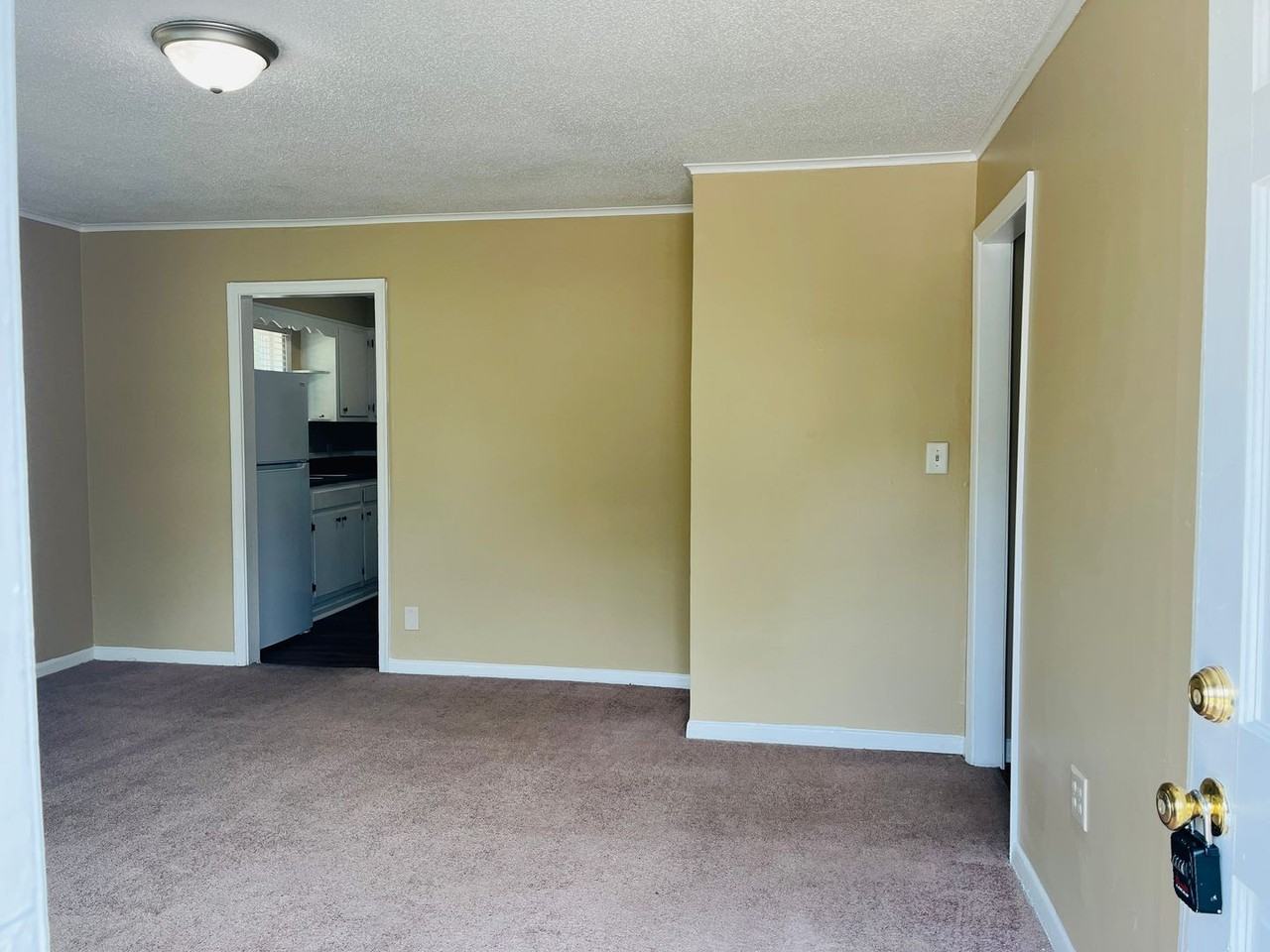 69 4th St - Photo 3 of 32