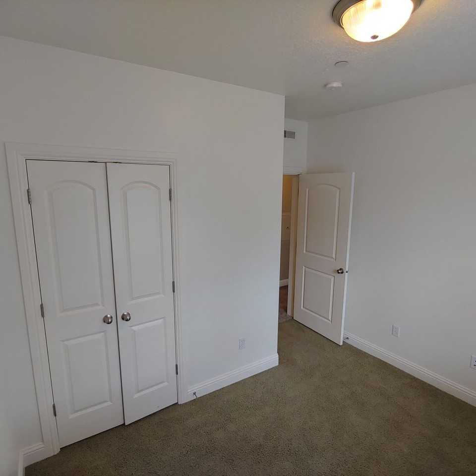 165 S Pleasant Grove Blvd #38 - Photo 6 of 20
