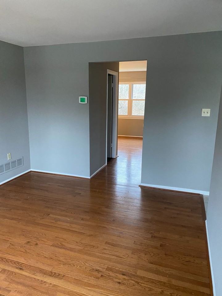 464 Worthington Rd - Photo 3 of 18