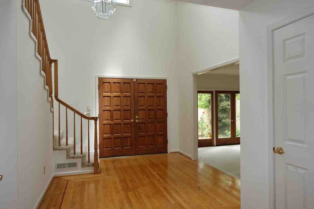 455 Old Oak Ct - Photo 3 of 16