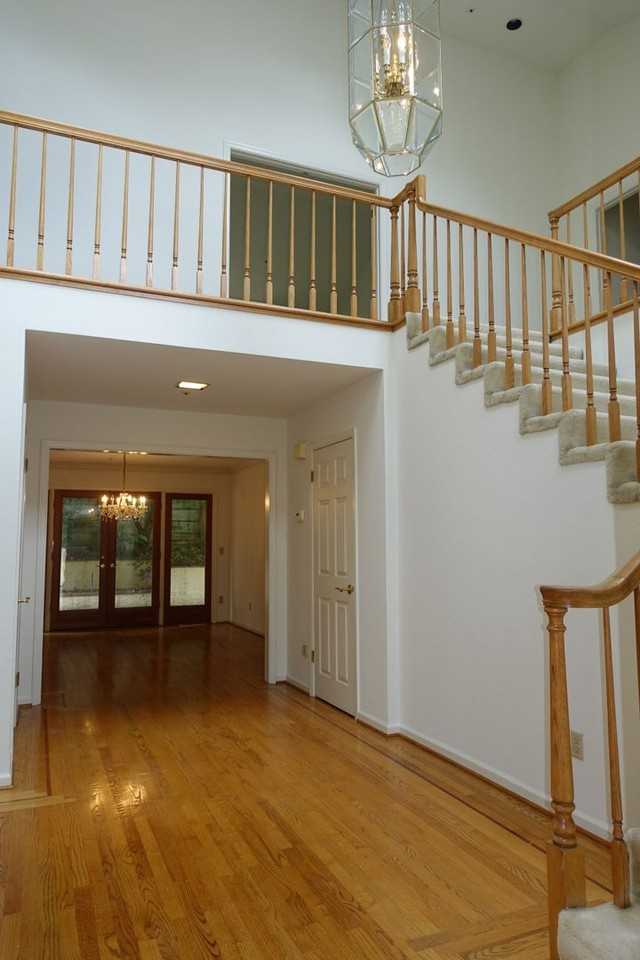 455 Old Oak Ct - Photo 4 of 16