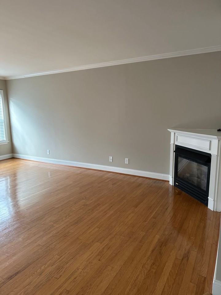 121 Oak Hill Ln - Photo 4 of 14