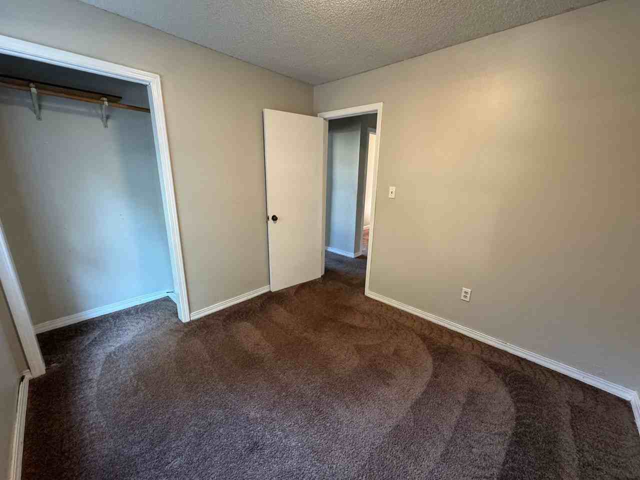 509 Church St - Photo 6 of 12