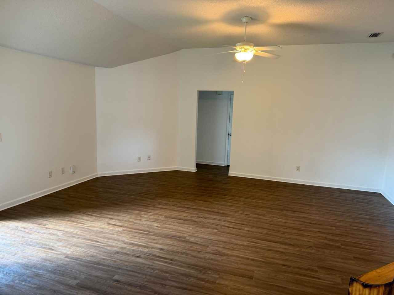 244 Merriwood Cir - Photo 5 of 17