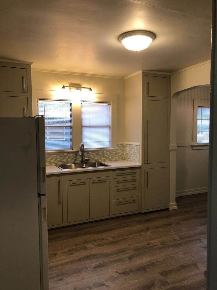 3320 Pine St - Photo 4 of 14