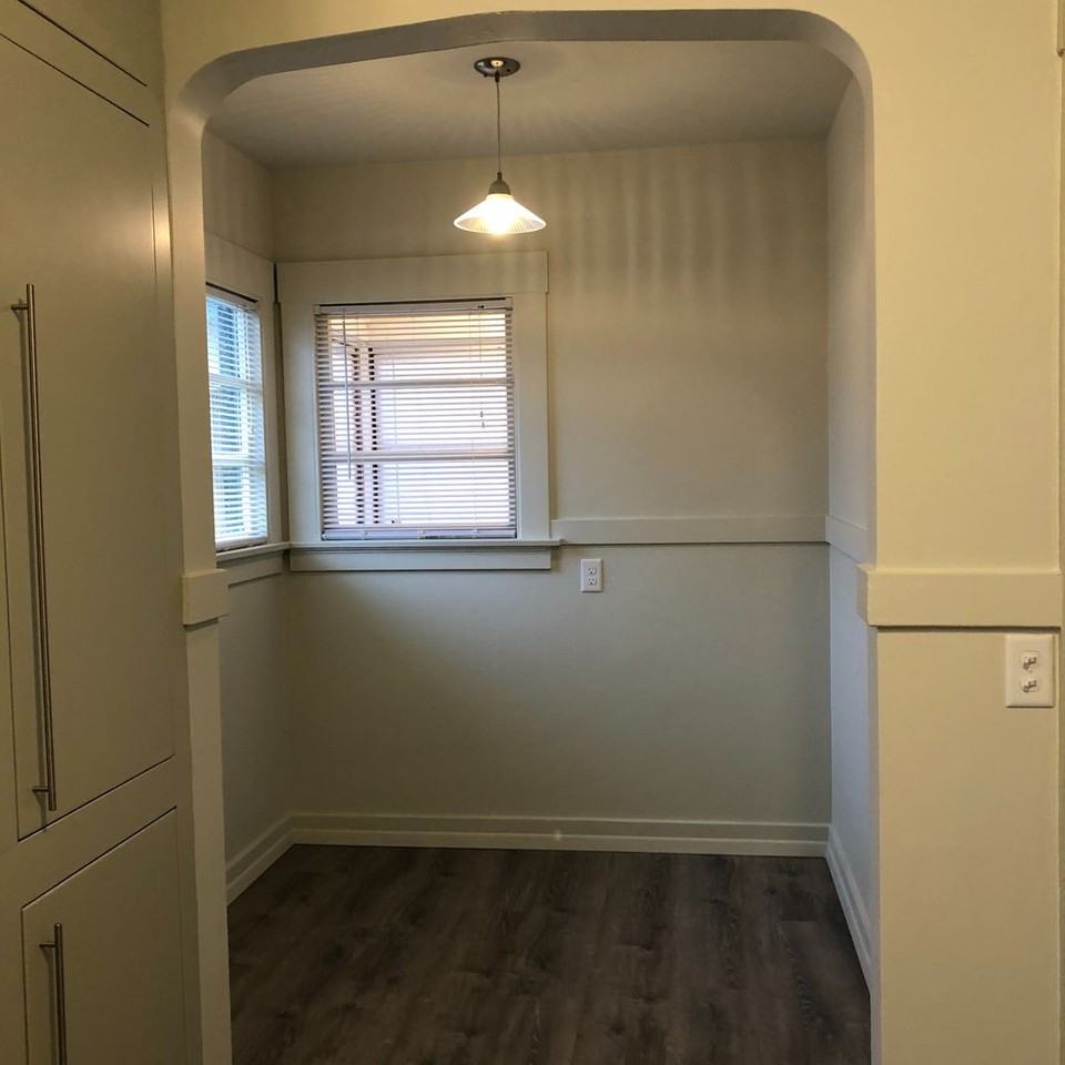 3320 Pine St - Photo 7 of 14