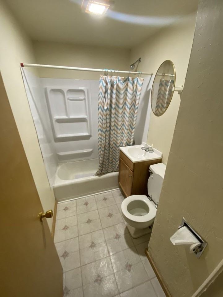 2016 Montague St - Photo 3 of 8