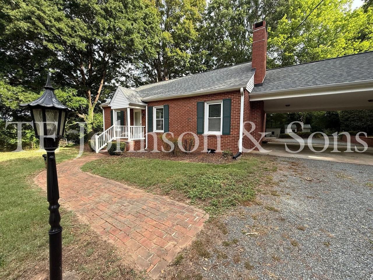 5535 Robinhood Rd - Photo 2 of 45