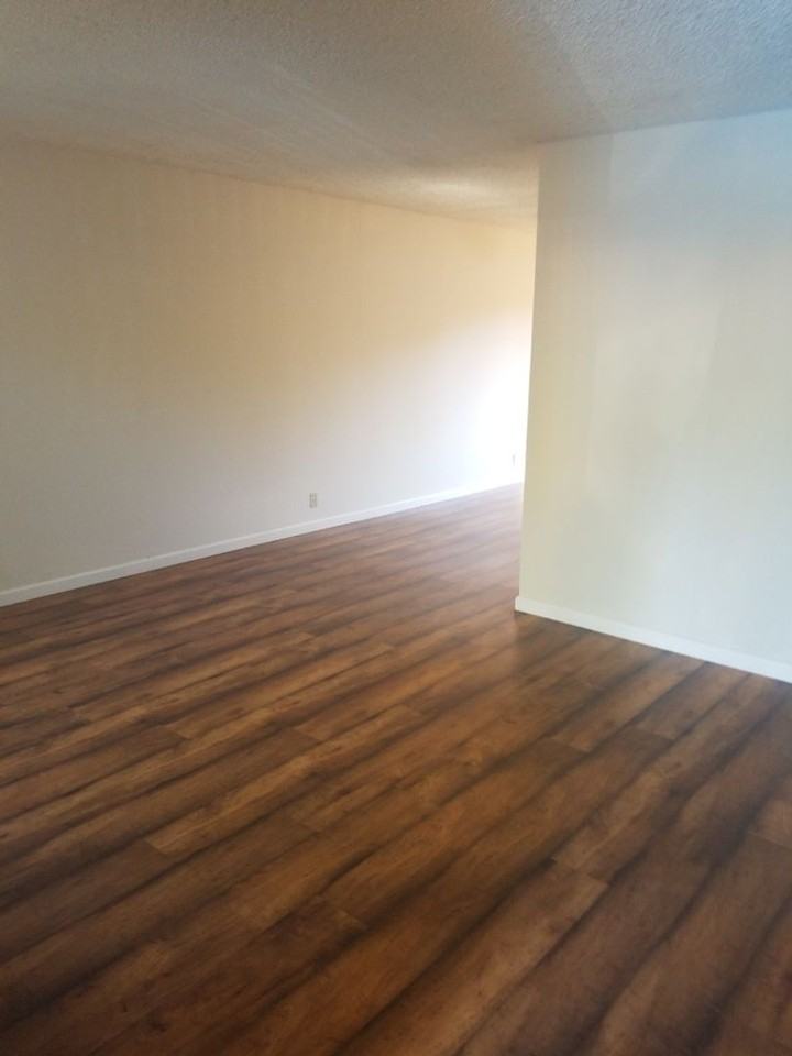 2011 Alta Loma St - Photo 3 of 12