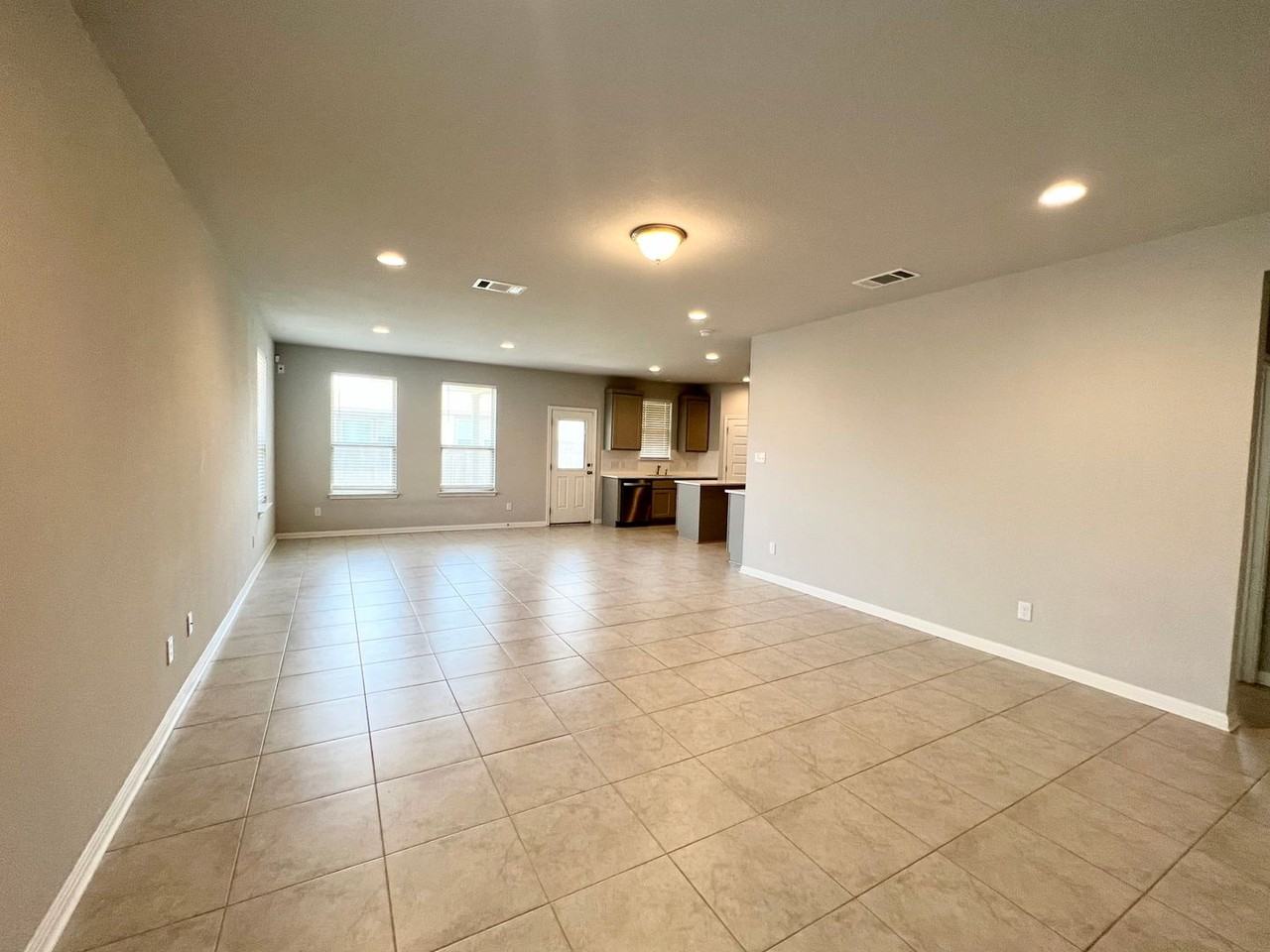128 Old Stagecoach Rd - Photo 2 of 16