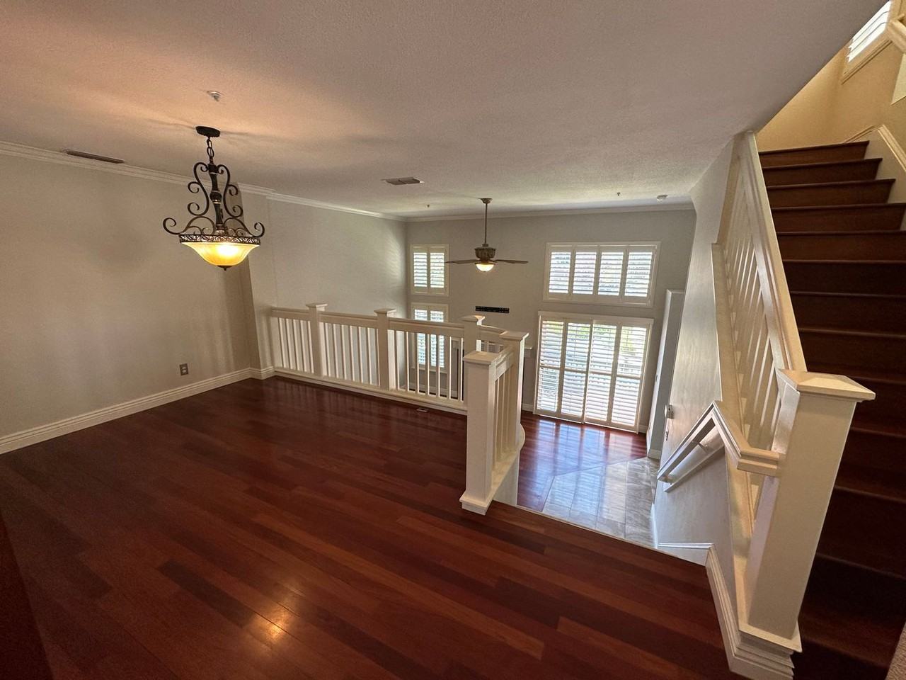 6001 Condor St - Photo 3 of 17