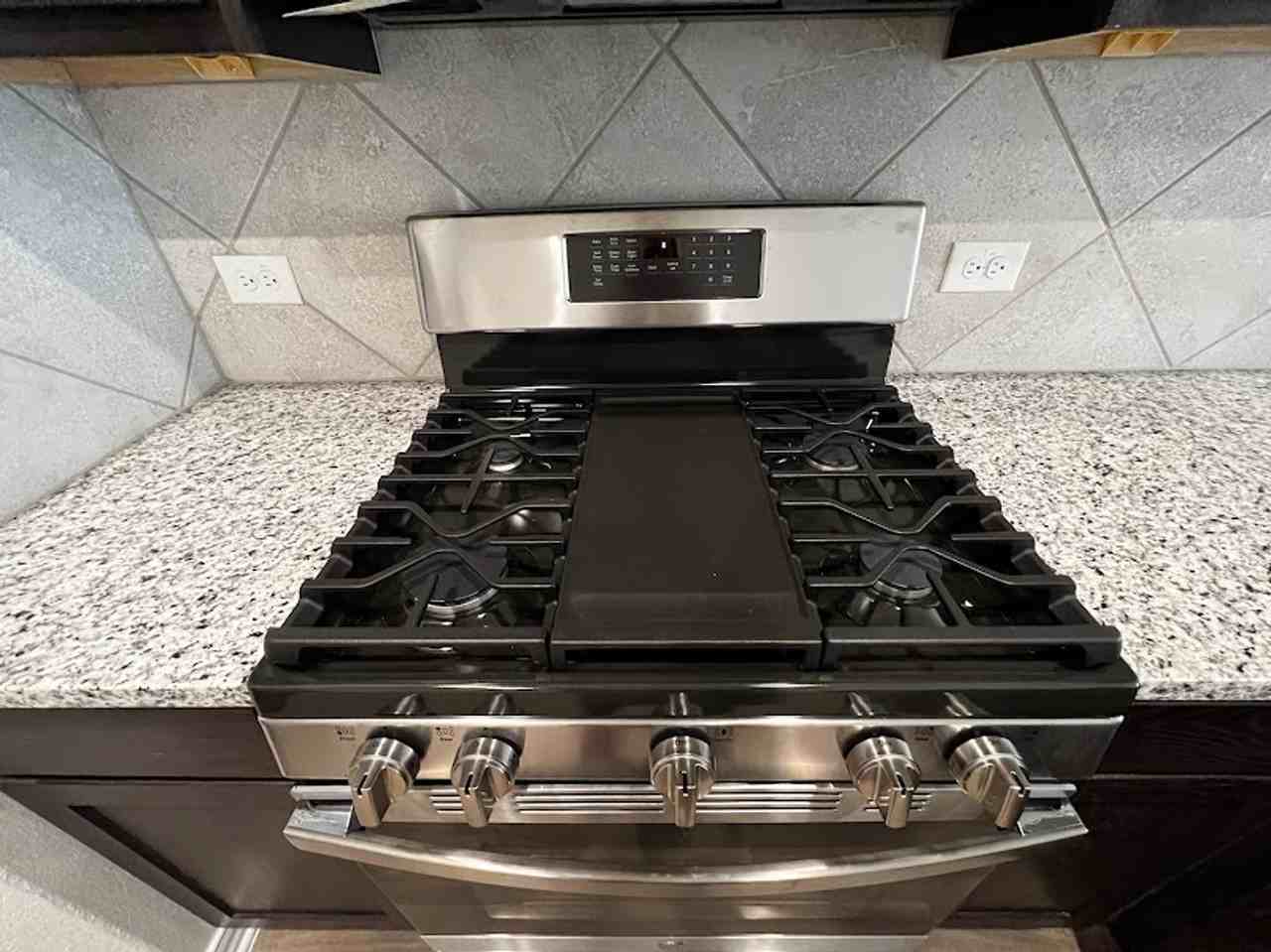 9310 Frio Lndg - Photo 5 of 26