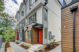 featured image of 7122F Beacon Ave S