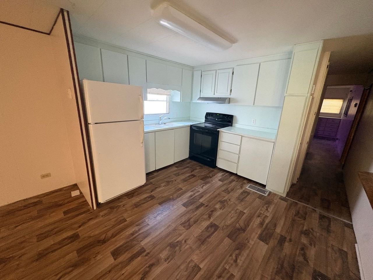420 S Lake Ave #1 - Photo 2 of 9