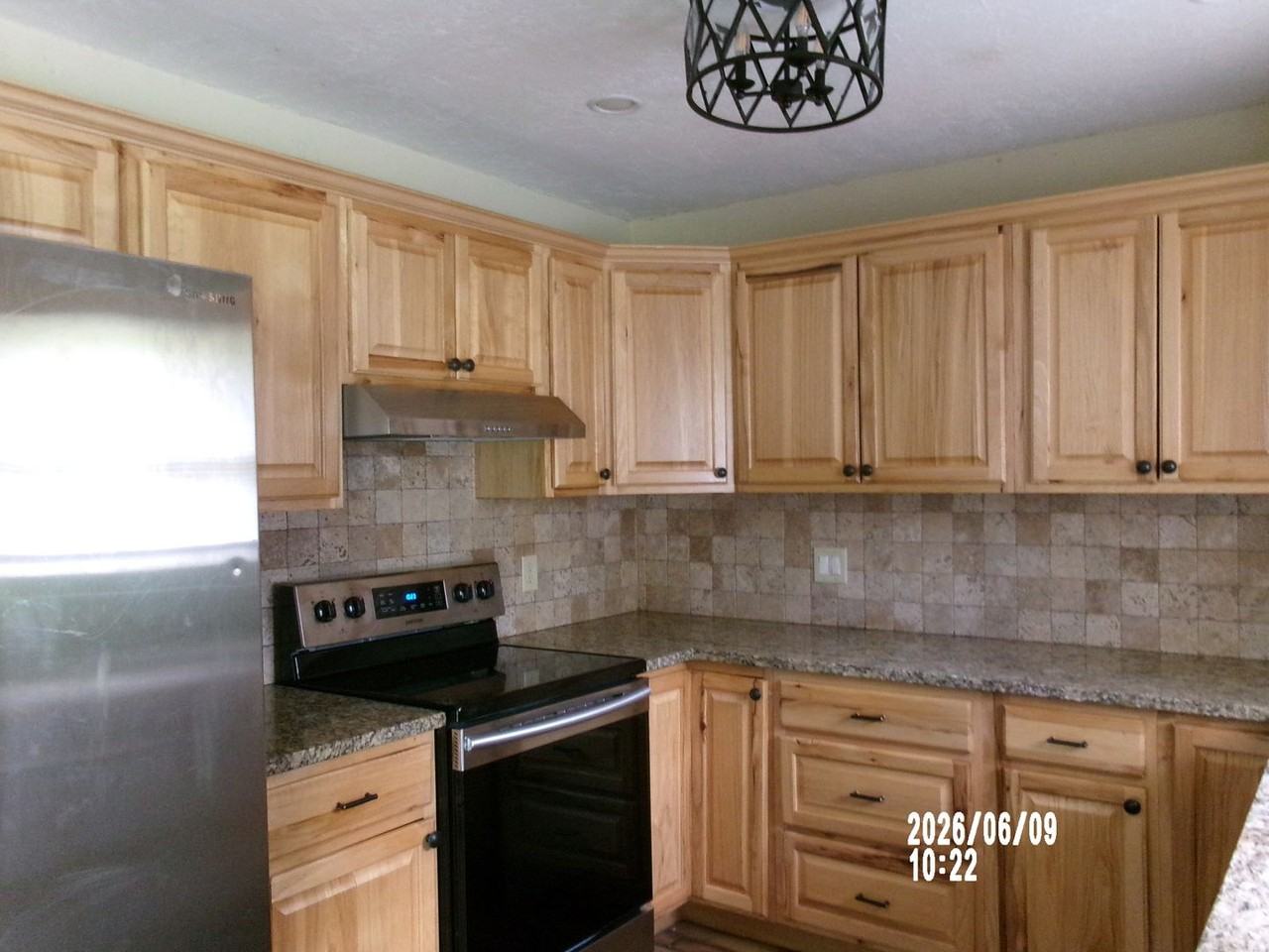 2205 Nw 50th St - Photo 3 of 37
