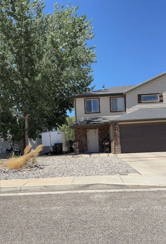 2747 N Mountain Valley Trl - Photo 2 of 21