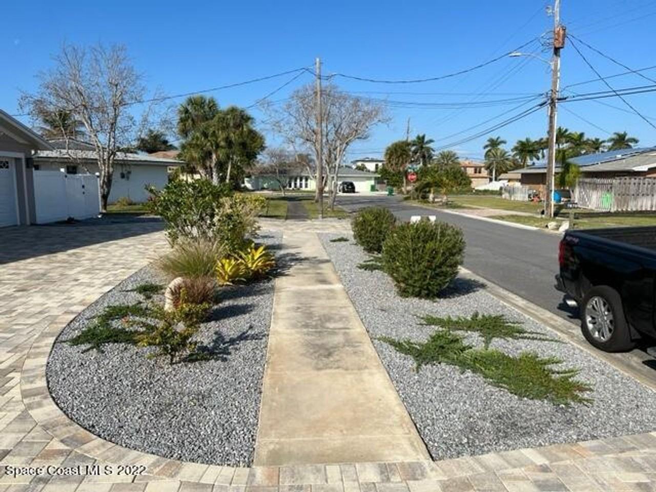 1665 S Shelter Trl - Photo 2 of 44