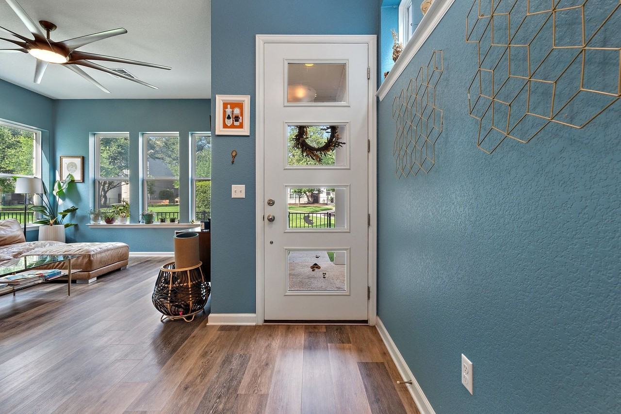 13607 Terrett Trce - Photo 2 of 40