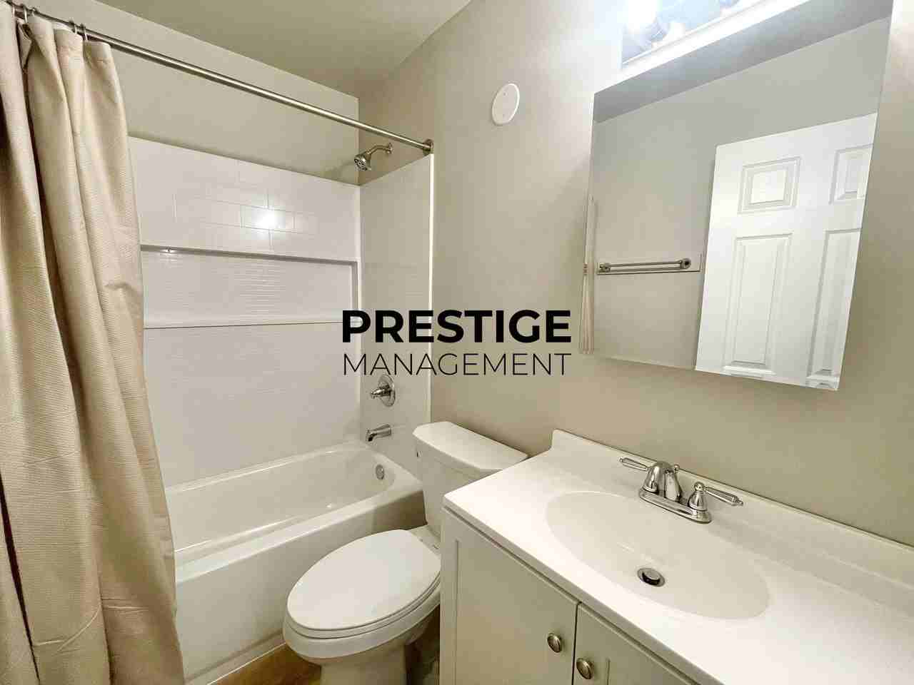 2232 Whitcomb St - Photo 7 of 9