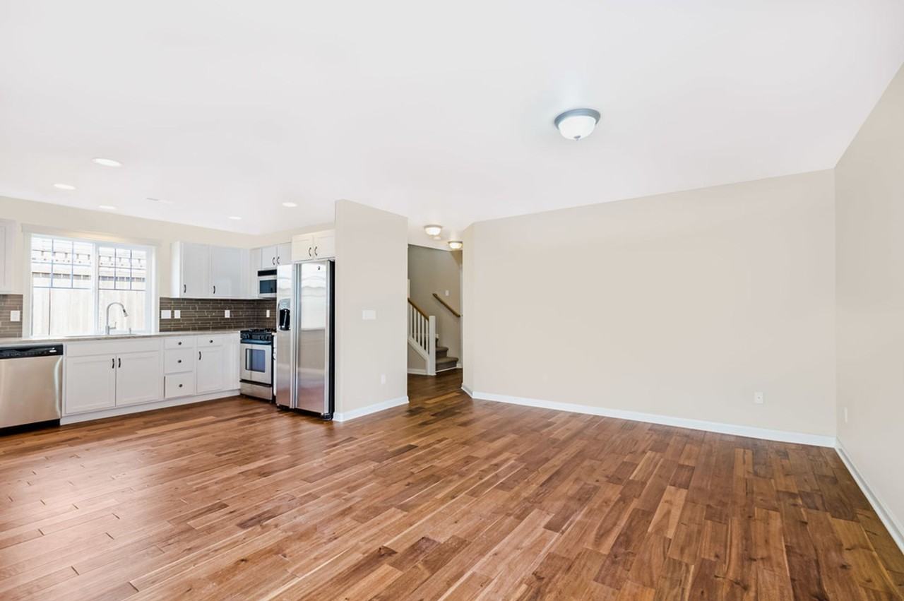 7617 Orchard Ave Se - Photo 5 of 16