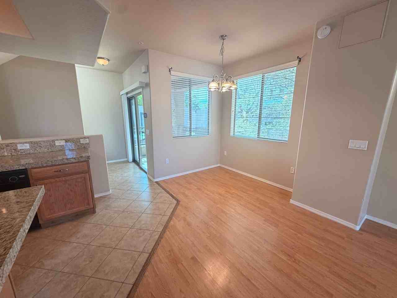 3250 W Greenway Rd #148 - Photo 4 of 20