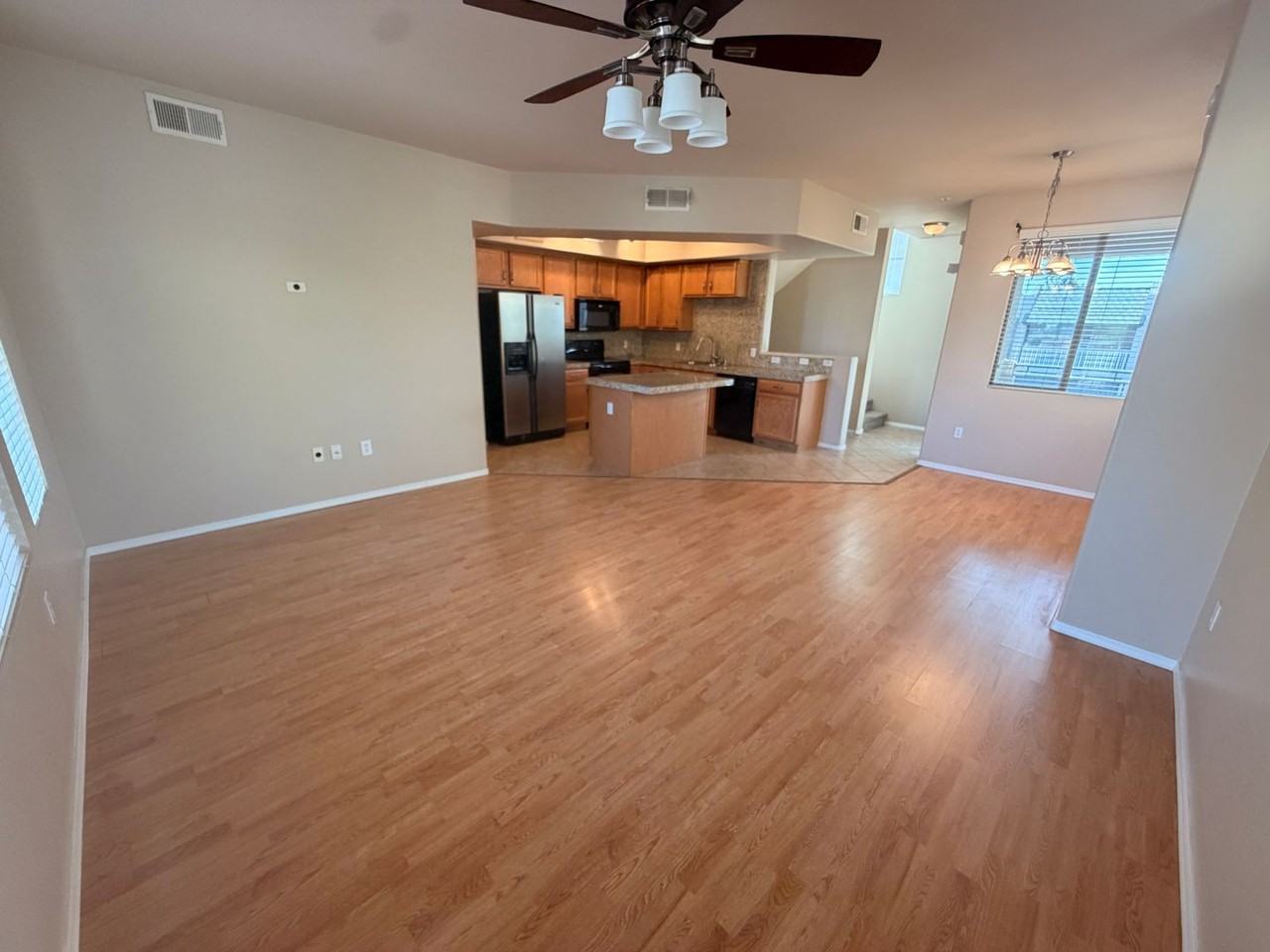 3250 W Greenway Rd #148 - Photo 6 of 20