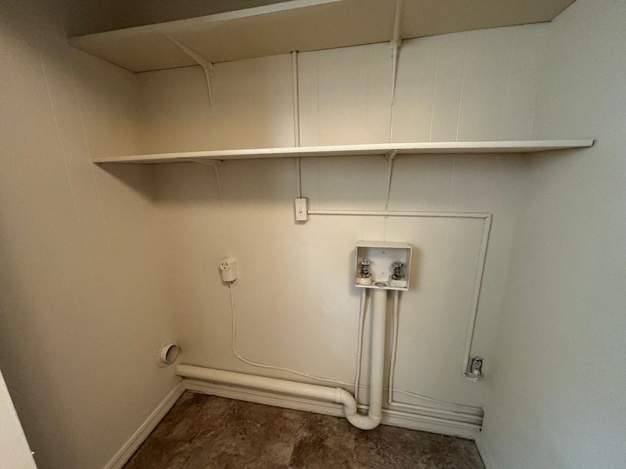 1810 S Erie Ave #1-4 - Photo 6 of 8