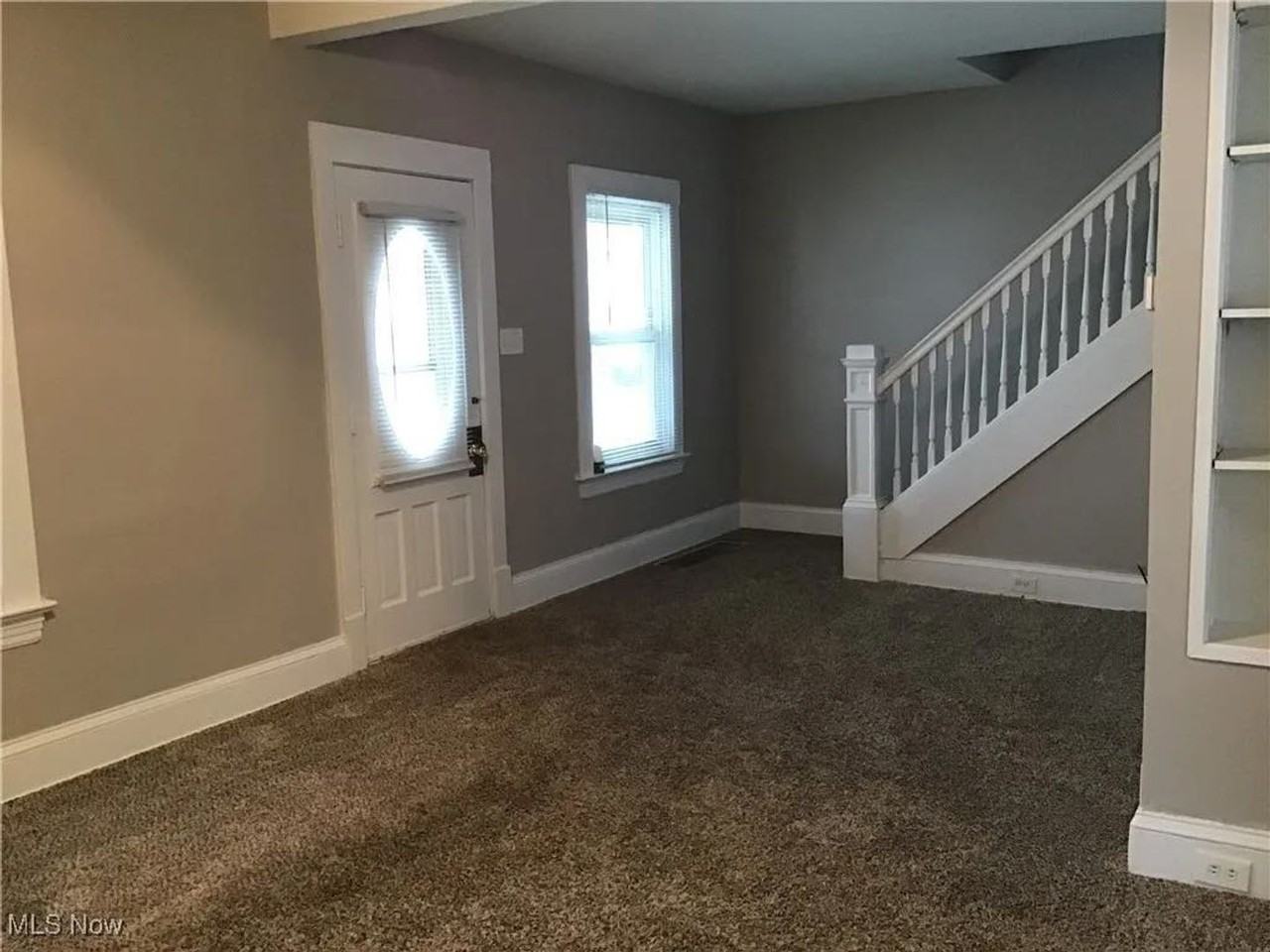 3205 Searsdale Ave - Photo 6 of 13