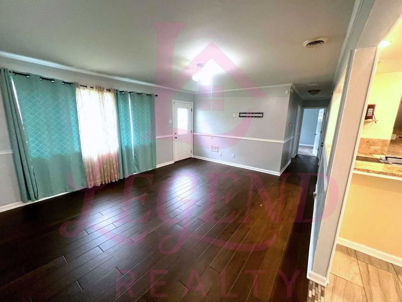 1390 S Waterford Dr - Photo 3 of 7