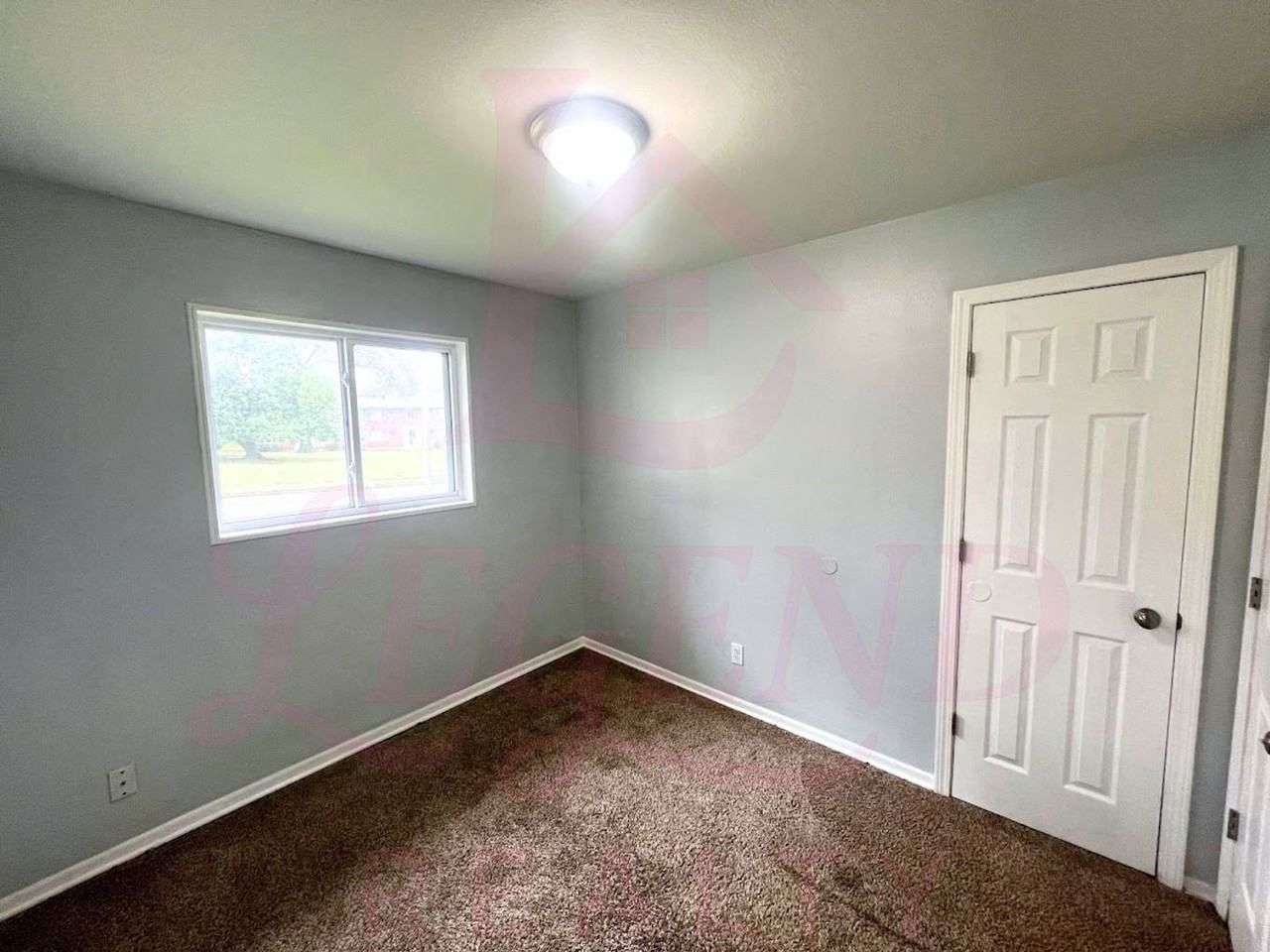 1390 S Waterford Dr - Photo 5 of 7