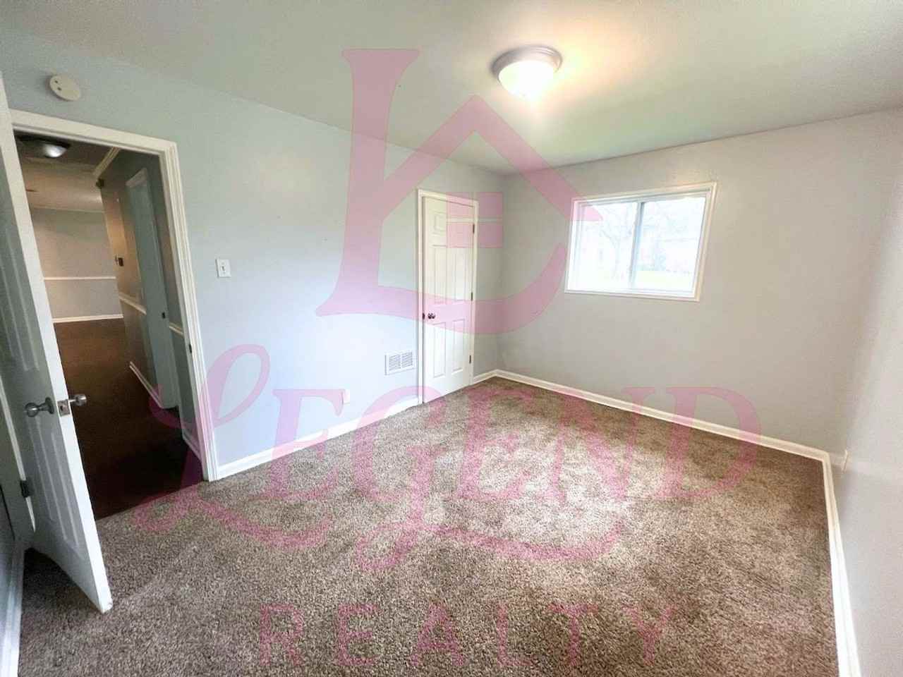 1390 S Waterford Dr - Photo 6 of 7