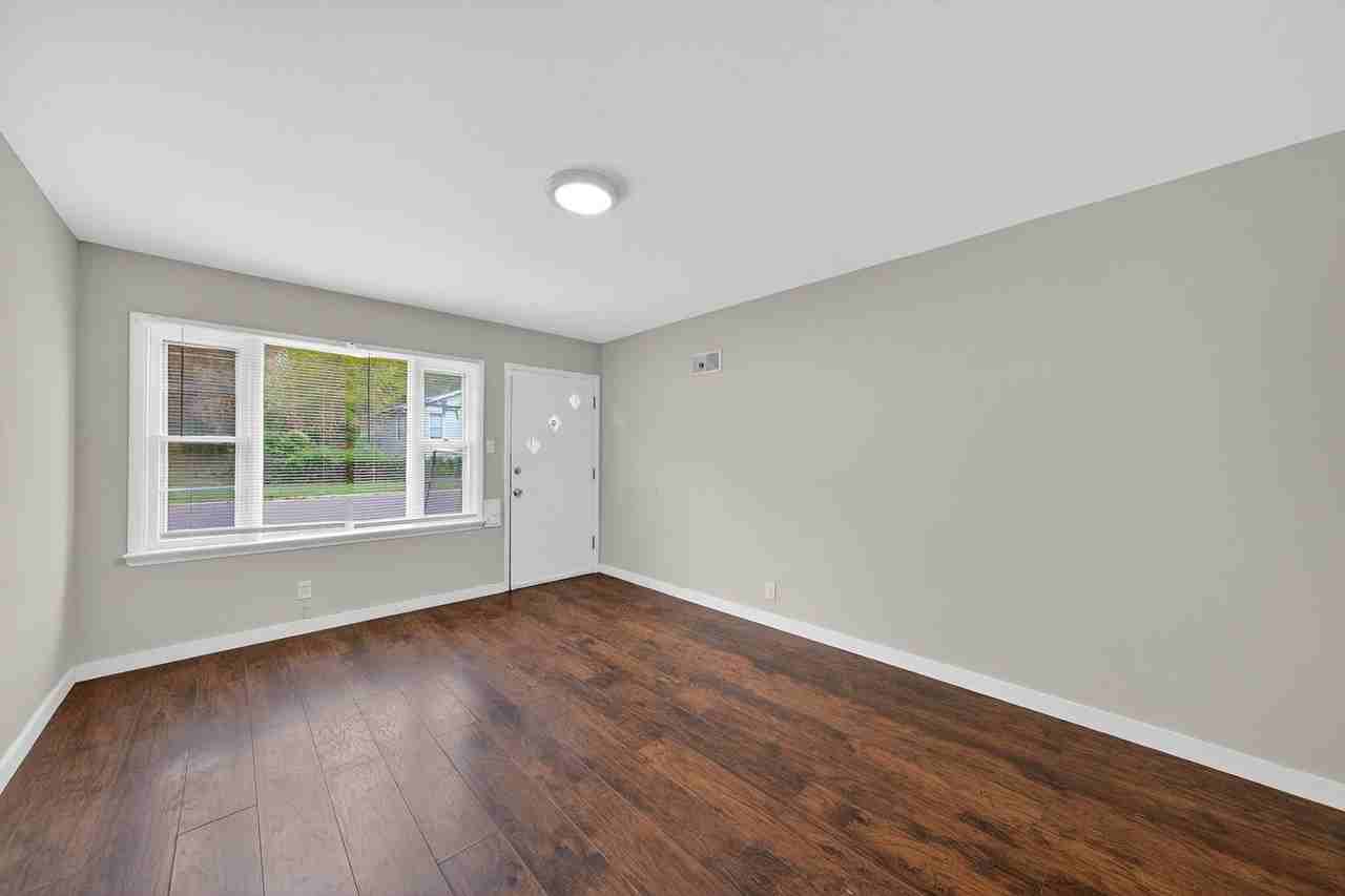 5638 Helen Ave - Photo 6 of 23