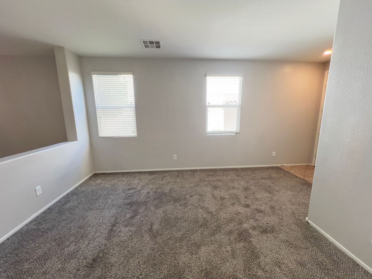 6214 W Haleh Ave - Photo 4 of 39