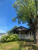 featured image of 205 W 10th Ave