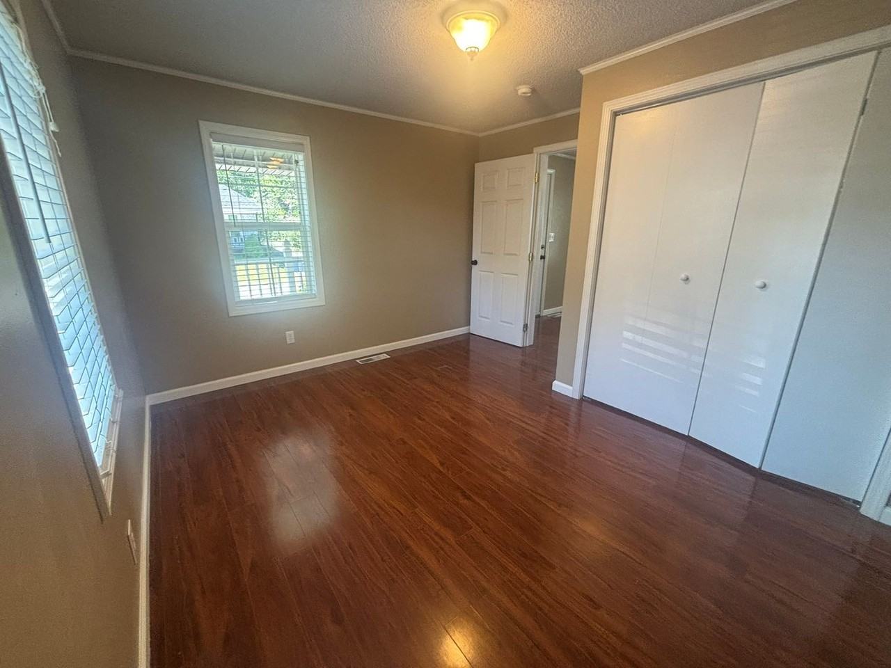 205 W 10th Ave - Photo 4 of 9