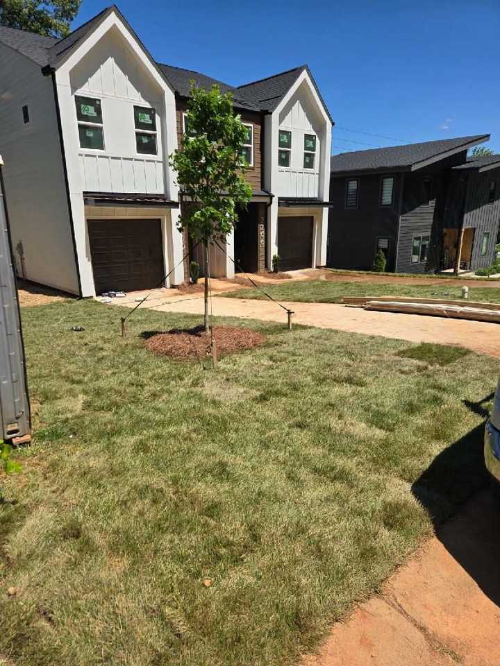 2706 Coronet Way - Photo 3 of 41