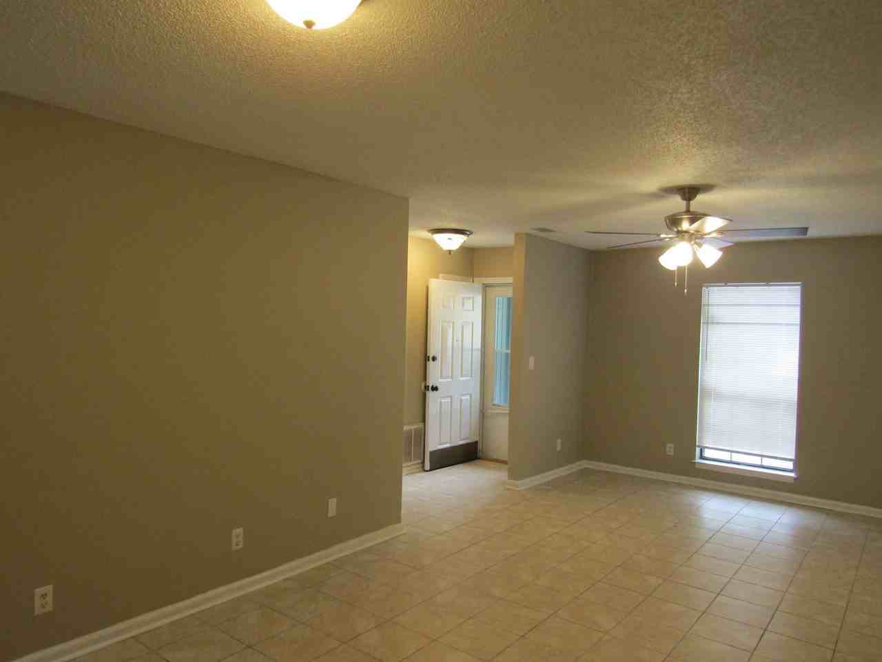 255 Garden Cir - Photo 5 of 18