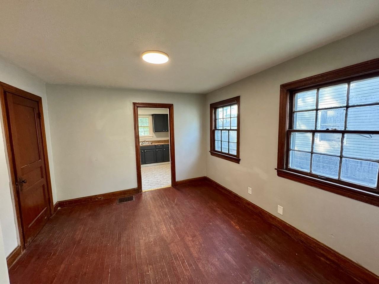 2233 7th Street Rd - Photo 3 of 14