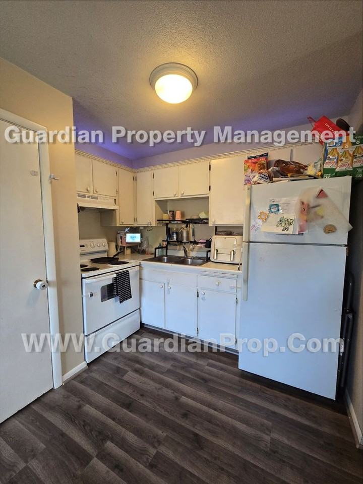 7660 Edgewood Dr - Photo 4 of 8