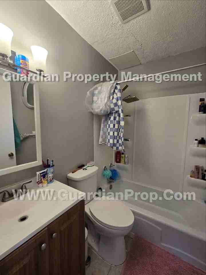 7660 Edgewood Dr - Photo 6 of 8