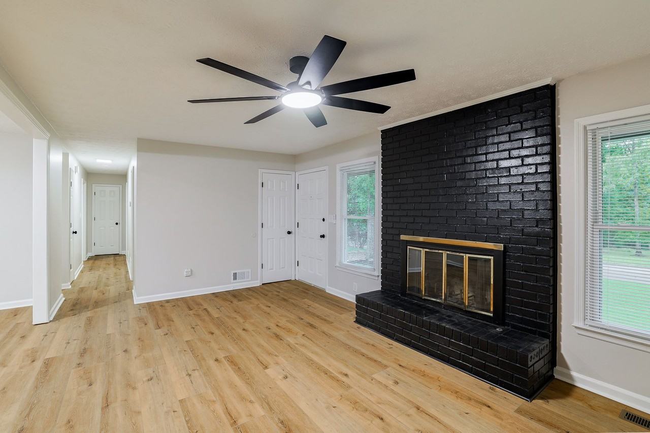315 Ansley Dr - Photo 6 of 41