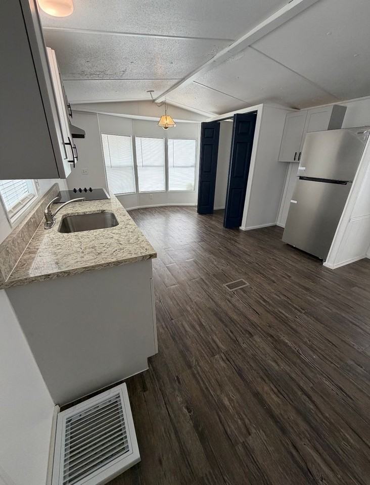 54 Sunset Cir - Photo 4 of 9