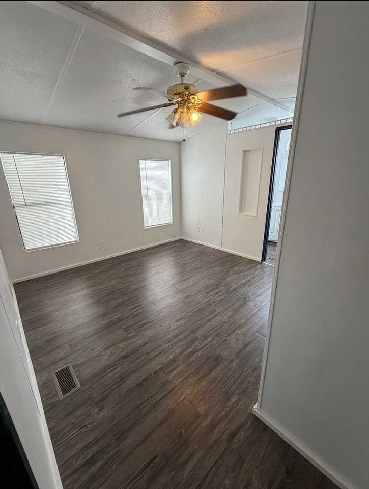 54 Sunset Cir - Photo 7 of 9
