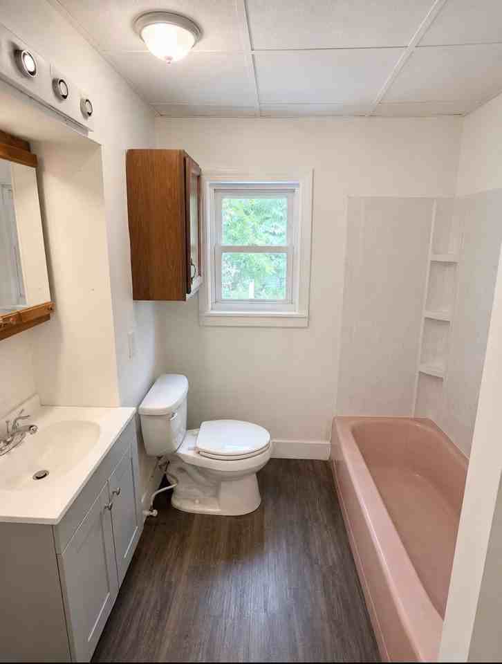 1240 N 4th St - Photo 5 of 7