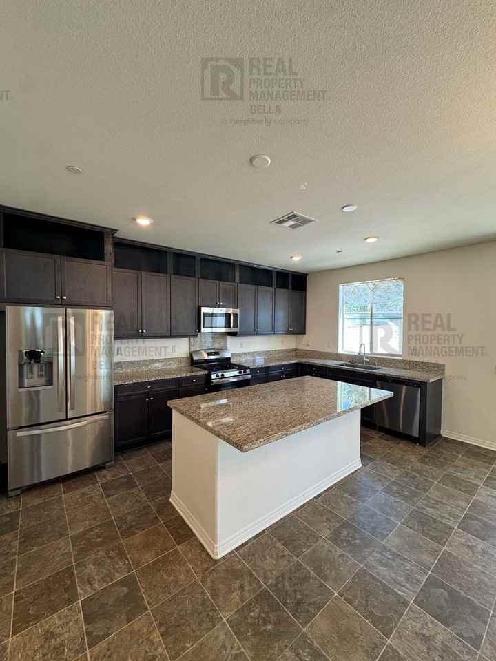 27576 Cloudy Peak Way - Photo 3 of 45