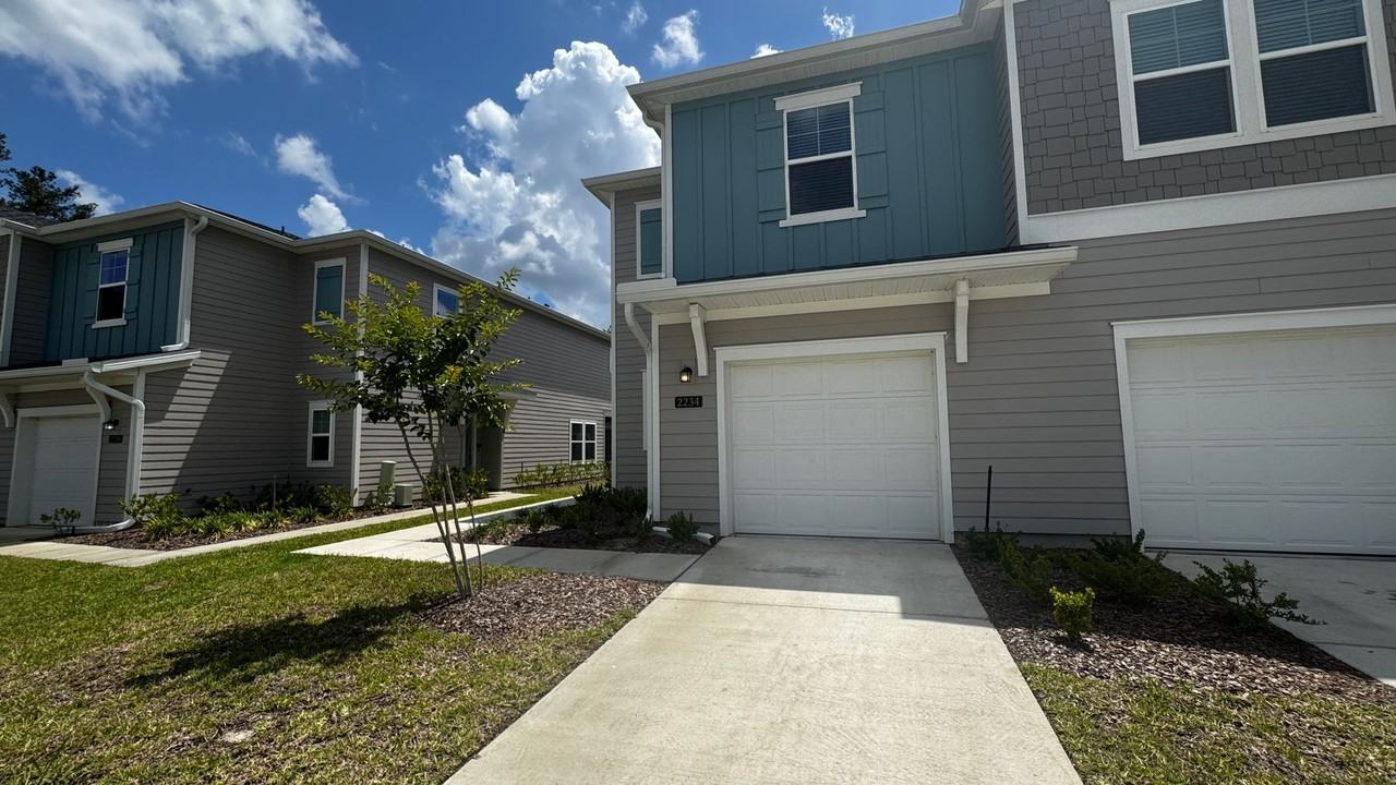 2234 Windward Cay Ln