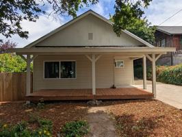 featured image of 439 S 4th St