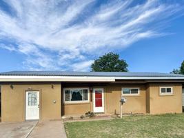 featured image of 1736 N Penasco Dr