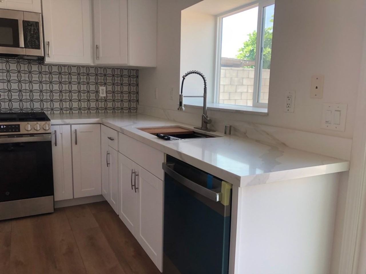710 Aussie Ave - Photo 3 of 12