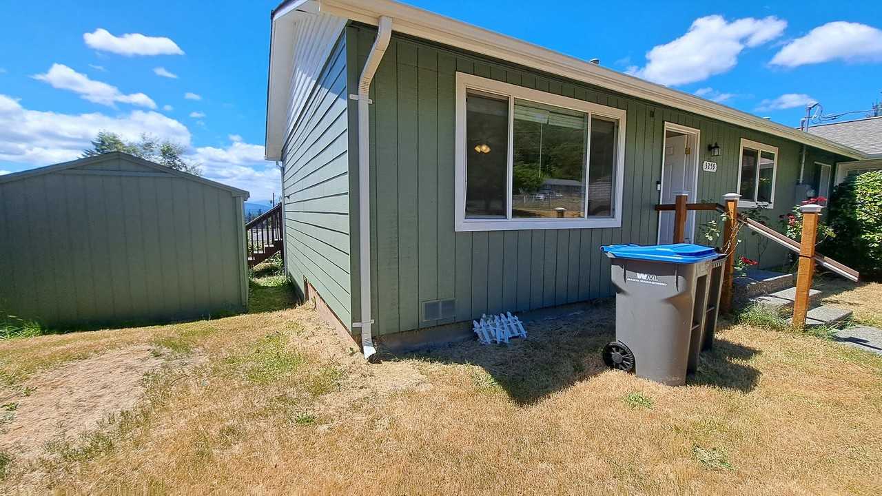 3259 Wright Ave - Photo 6 of 26